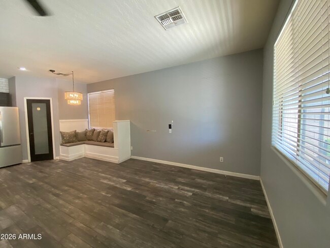 Photo - 7721 S 68th Dr