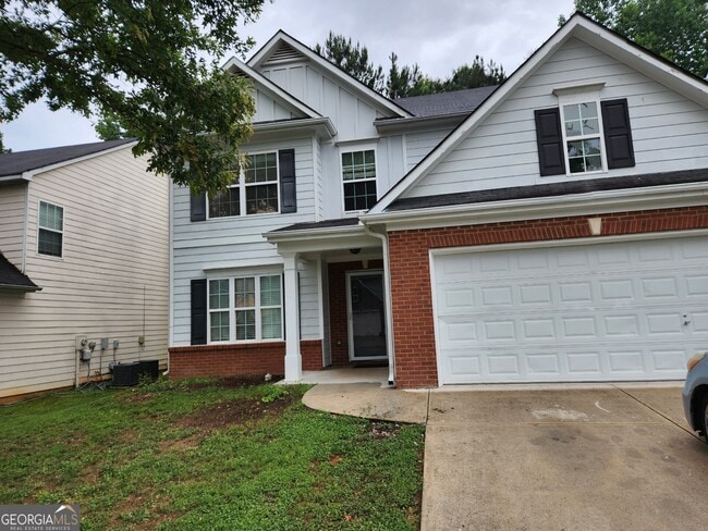 Building Photo - 2135 Pineview Trail