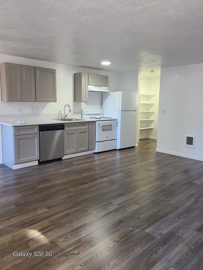 Open Concept - All new Applilances - 1281 Royvonne Ave SE Apartments Unit 1