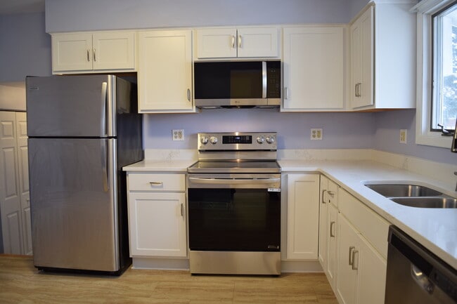 Photo - 1224 E Thurston Dr