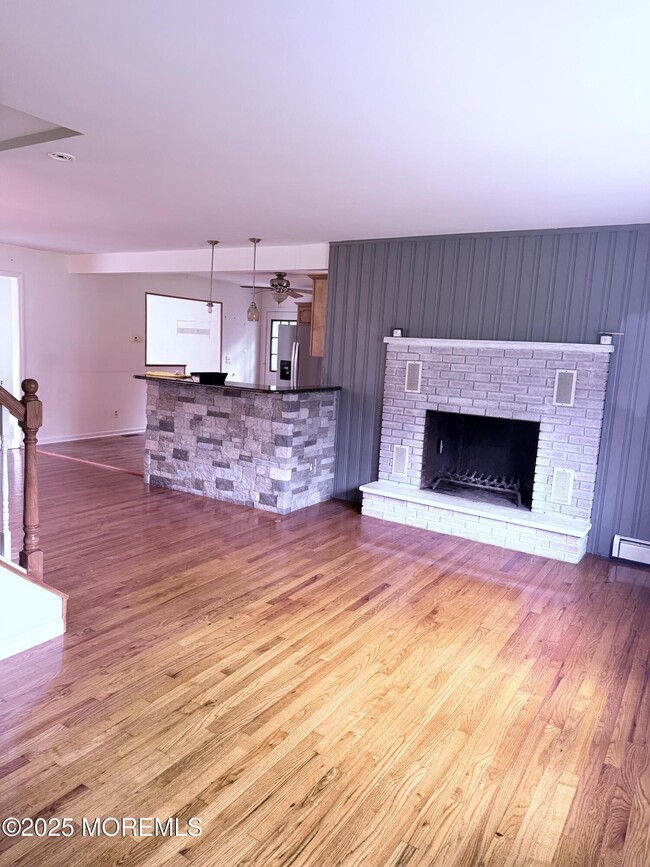 Photo - 1424 Shafto Rd