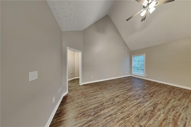 Photo - 5022 Cliff Top Dr