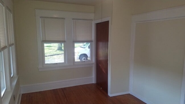 Photo - 579 13th St Unidad First Floor