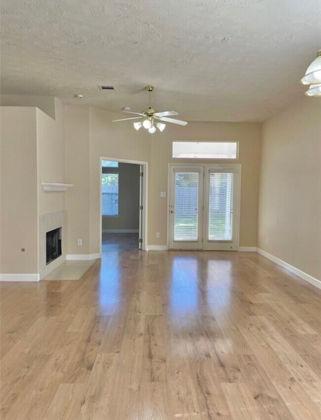 Photo - 6122 Sandy Valley Dr