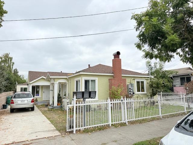 Photo - 1315 Haskell St