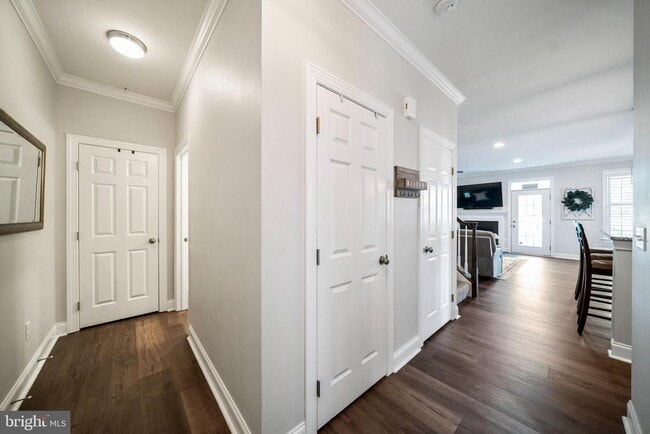 Photo - 6 New Village Greene Dr