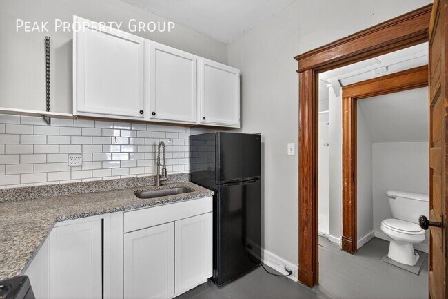 Photo - 2339 Rohs St Unit 1F