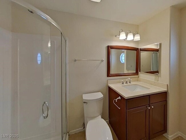 Photo - 740 Spruce Tree Cir