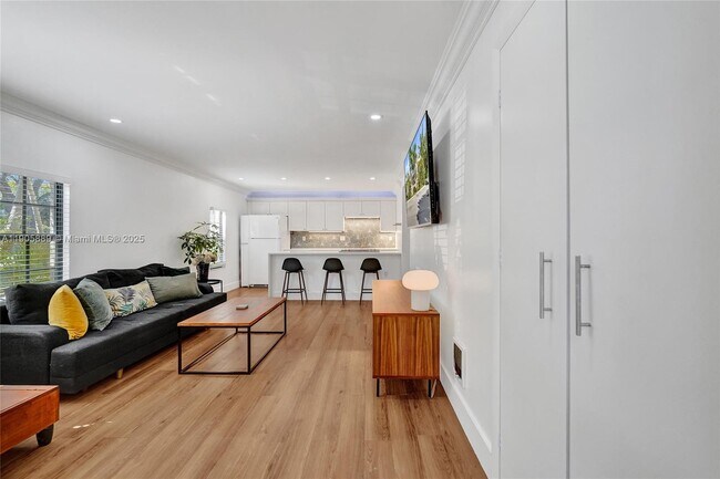 Photo - 815 NE 28th St Unit 101