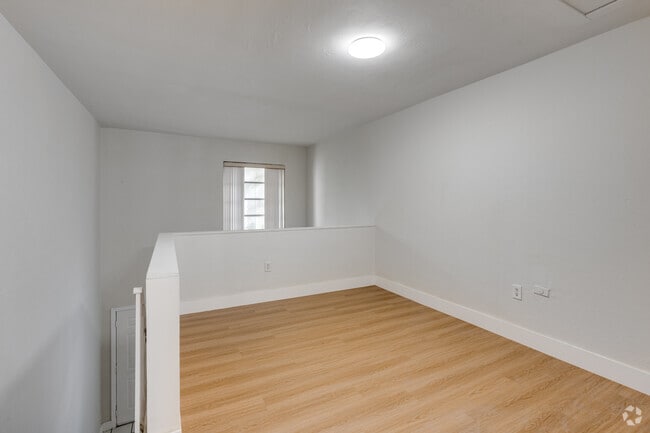 1BR, 1BA - 629SF - Bedroom - Hideaway in the Grove