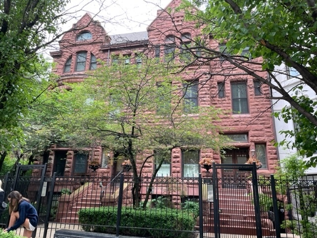 Photo - 1228 N Dearborn St Unidad 2F