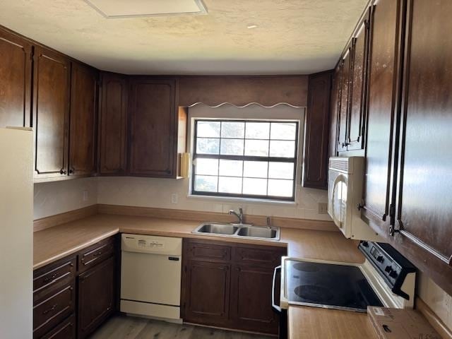 Photo - 2300 Aster Way