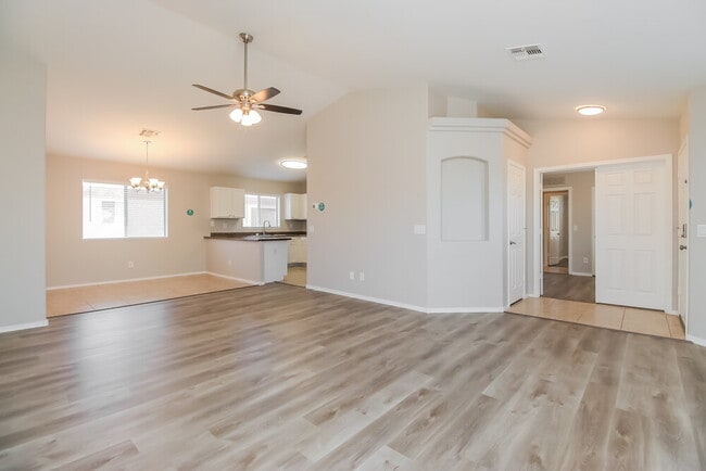 Photo - 19003 N Wilson St