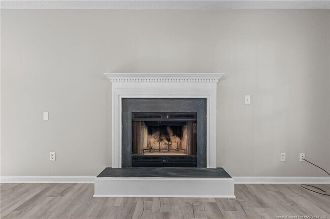 Photo - 82 Stonecliff Ln