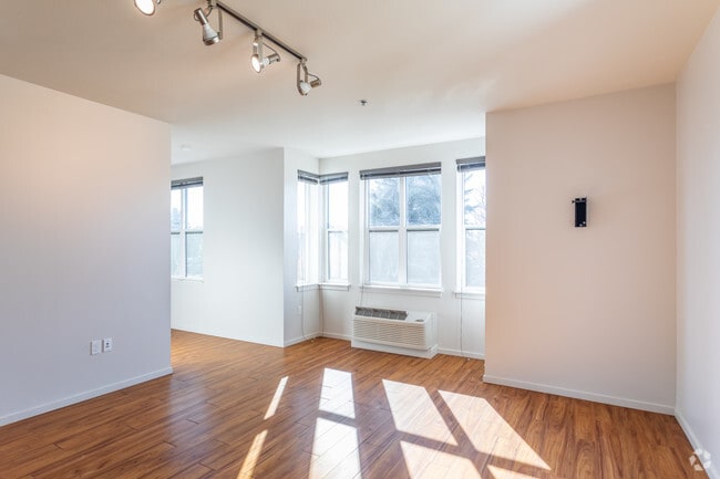 1BR, 1BA - 667 SF (Centennial)