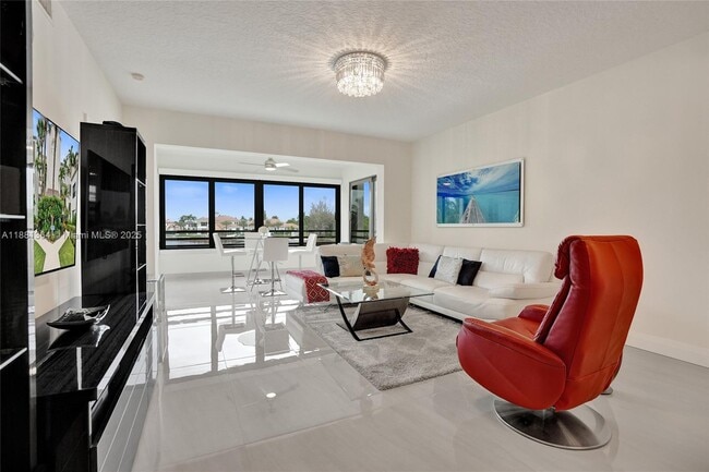 Building Photo - 925 Oak Harbour Dr Unit 925