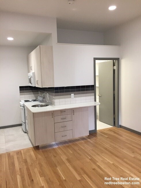 Photo - 144 Bowdoin St Unit 23