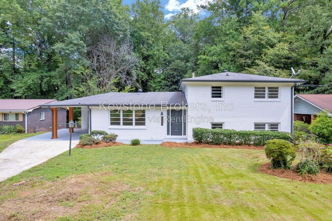Building Photo - 2678 Rainbow Forest Dr