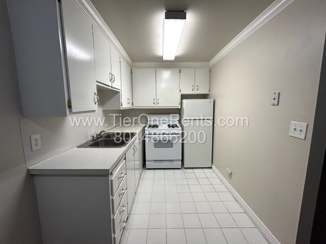 Move-in special: $500 off First months rent - Move-in special: $500 off First months rent