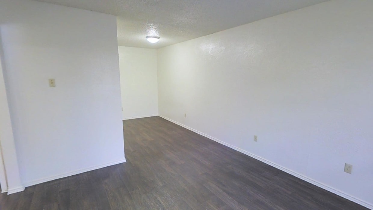 Photo - Oaks of Denton Apartments