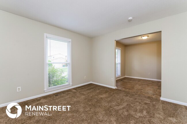 Photo - 4912 Simpson Dr