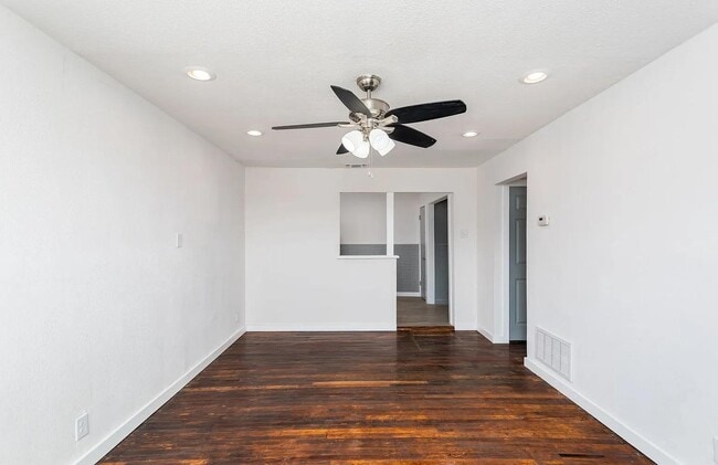 Photo - 1910 Escalon Ave