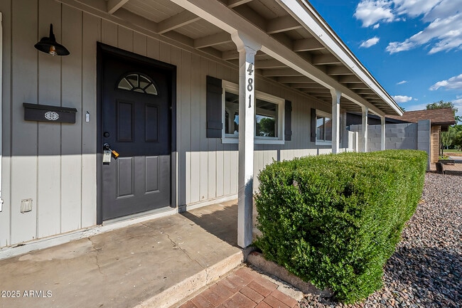 Photo - 481 N Sunset Dr