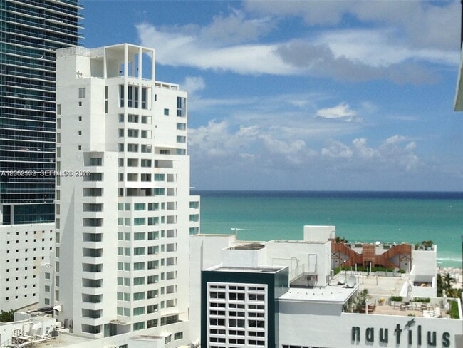 Building Photo - 1800 Collins Ave Unit 17A