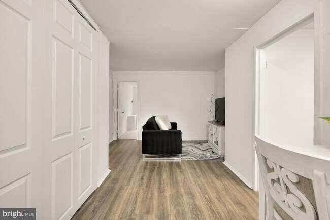 Photo - 2401 H St NW Unit 209