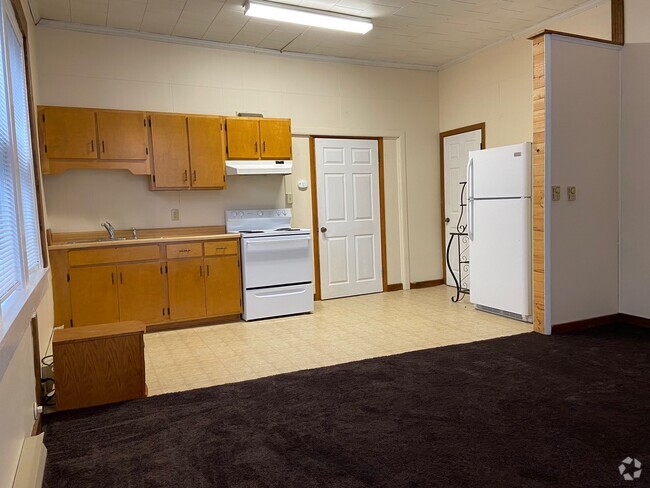 Building Photo - 209 E Water St Unit 209 E Water Rental