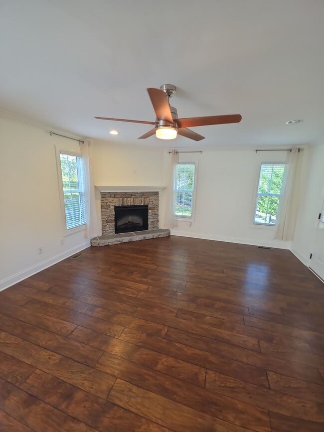 Photo - 117 Phillips Bend Ct