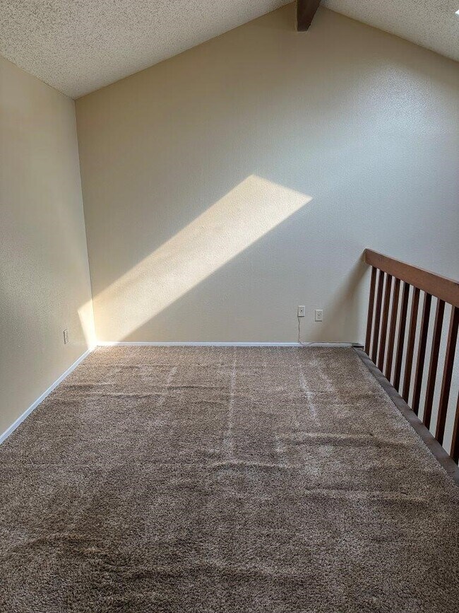 Building Photo - 12244 Bob White Dr Unit 122