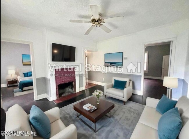 Photo - 2798 Herschel St