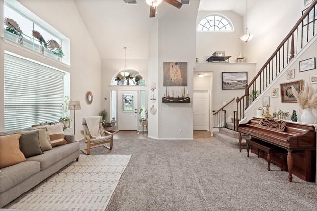 Photo - 5516 Pinery Dr