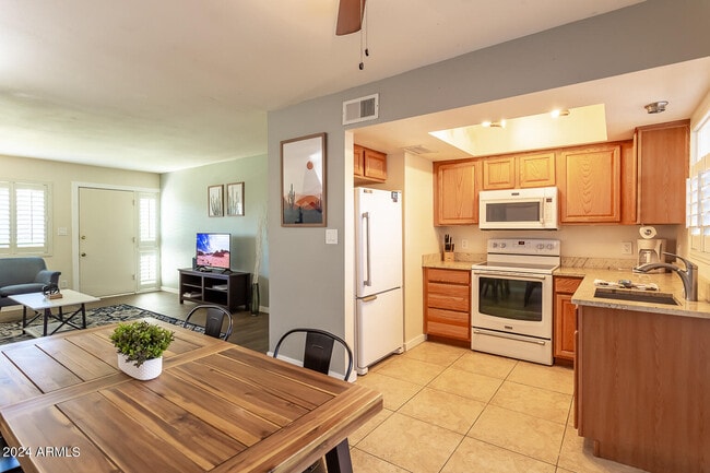 Photo - 8357 E Thomas Rd