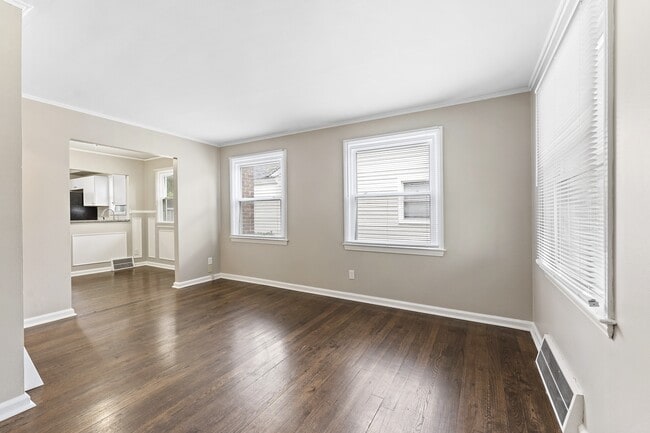 Photo - 12948 Cunningham St