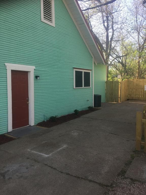 Photo - 811 Bishop St