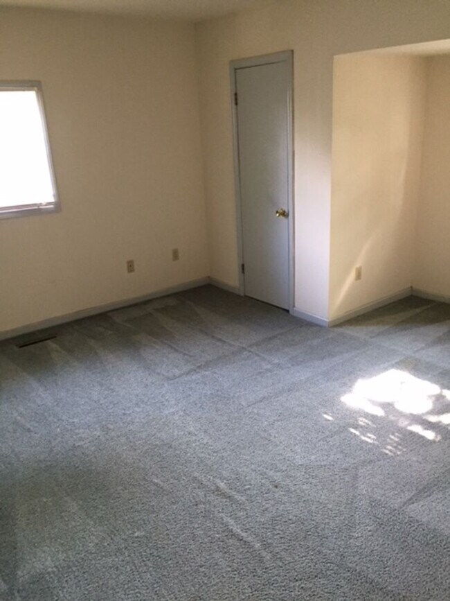 Photo - 1605 Hinkson Ave Unit 1