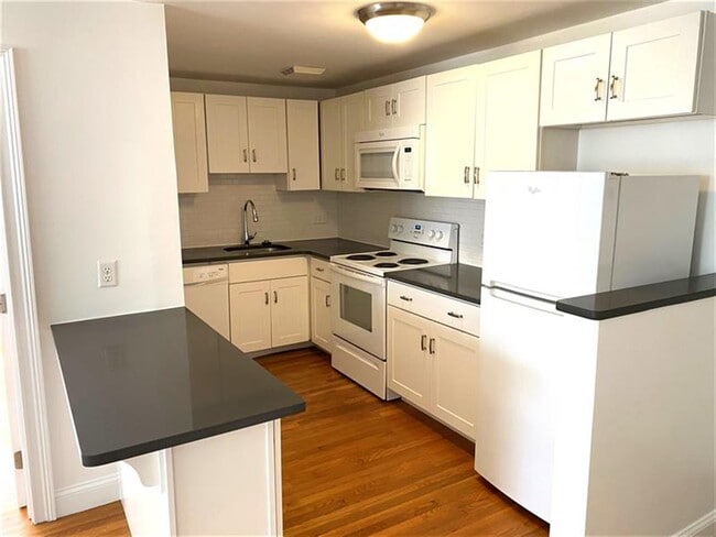 Photo - 134 Summer St