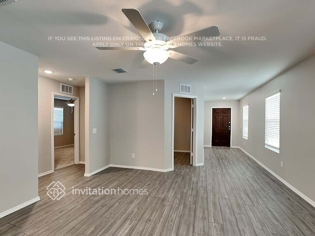 Photo - 1416 Embrook Trl