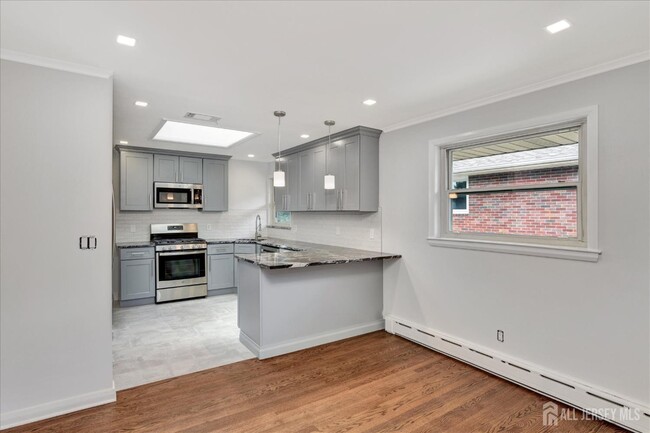 Photo - 5 Hilltop Ave