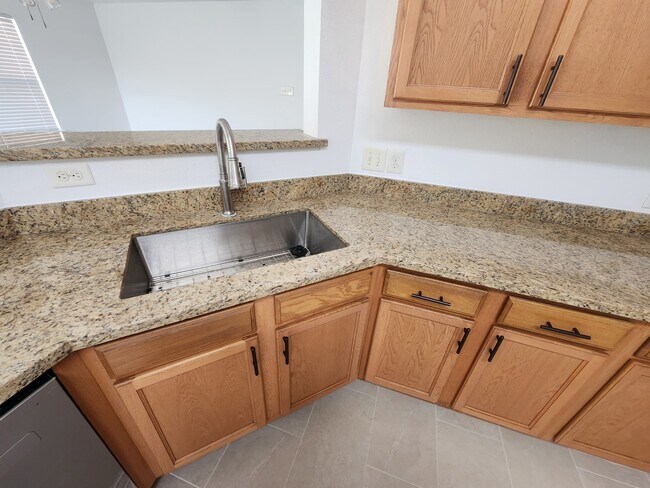 Photo - 427 Remington Heights Dr