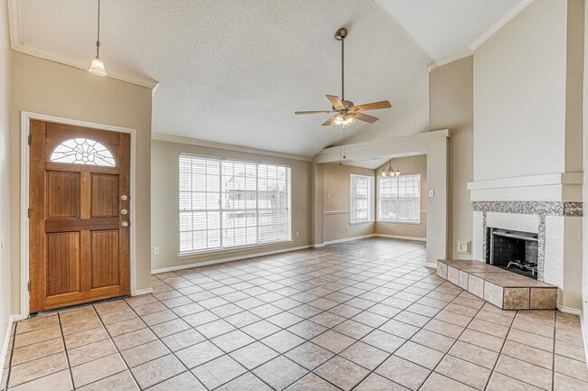 Photo - 18614 Seaton Dr