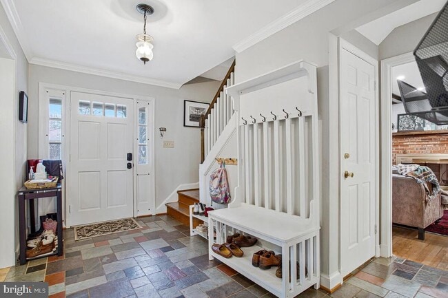 Photo - 15805 Wayne Ave