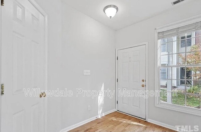 Photo - 3313 Kudrow Ln