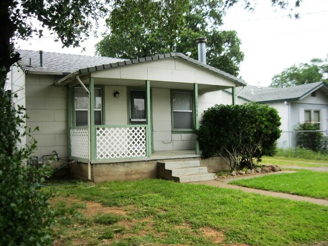 Charming little house in Cottonwood - Charming little house in Cottonwood