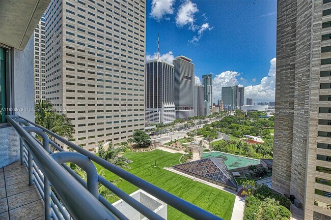 Photo - 335 S Biscayne Blvd Unit 1700