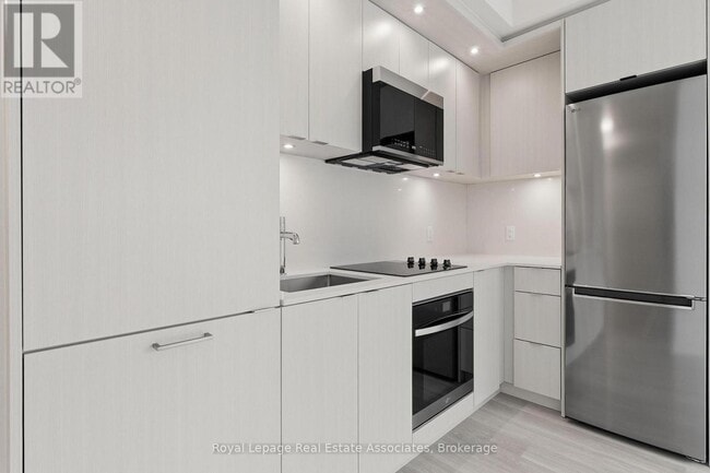 Photo - 25 Cordova Ave Unit 401