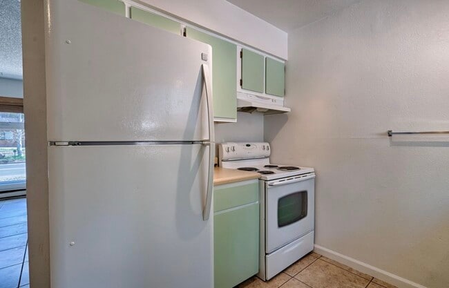Photo - 676 E Zuni Dr