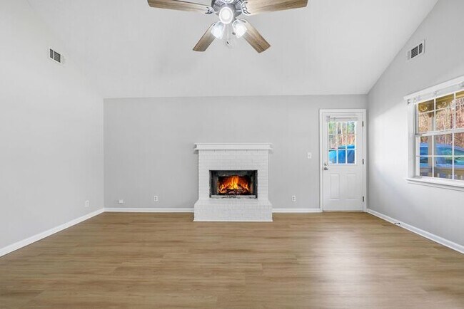 Photo - 4660 Bryant Rd